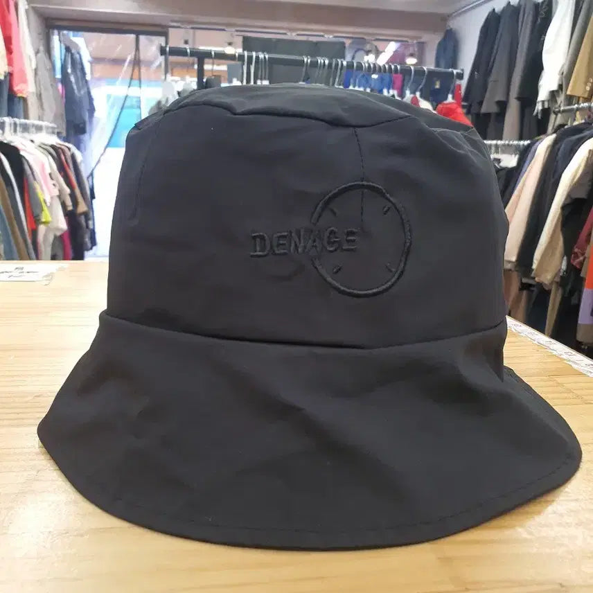 [BUNJANG] DENAGE Circle Logo Bucket Hat - Black / [새상품] 드네이지(DENAGE) 서클 로고 버킷햇 벙거지 블랙