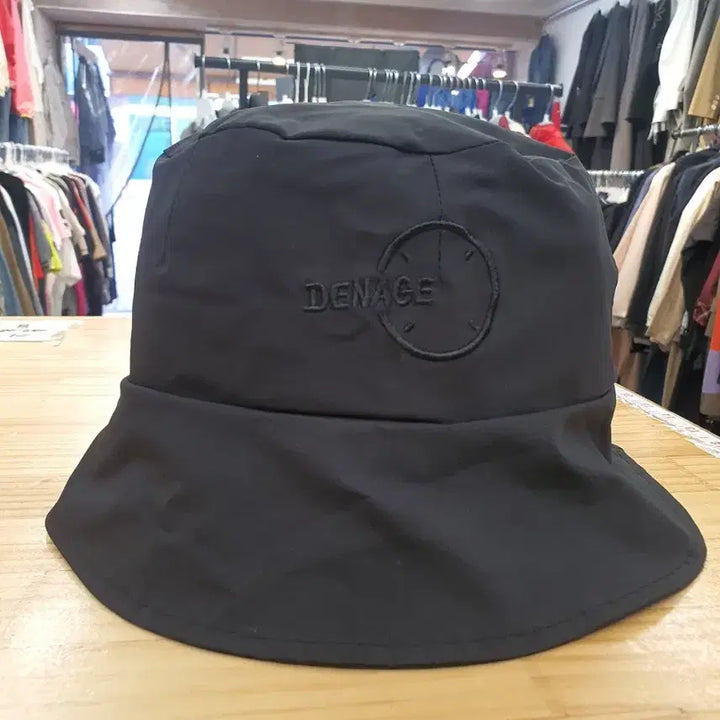 [BUNJANG] DENAGE Circle Logo Bucket Hat - Black / [새상품] 드네이지(DENAGE) 서클 로고 버킷햇 벙거지 블랙