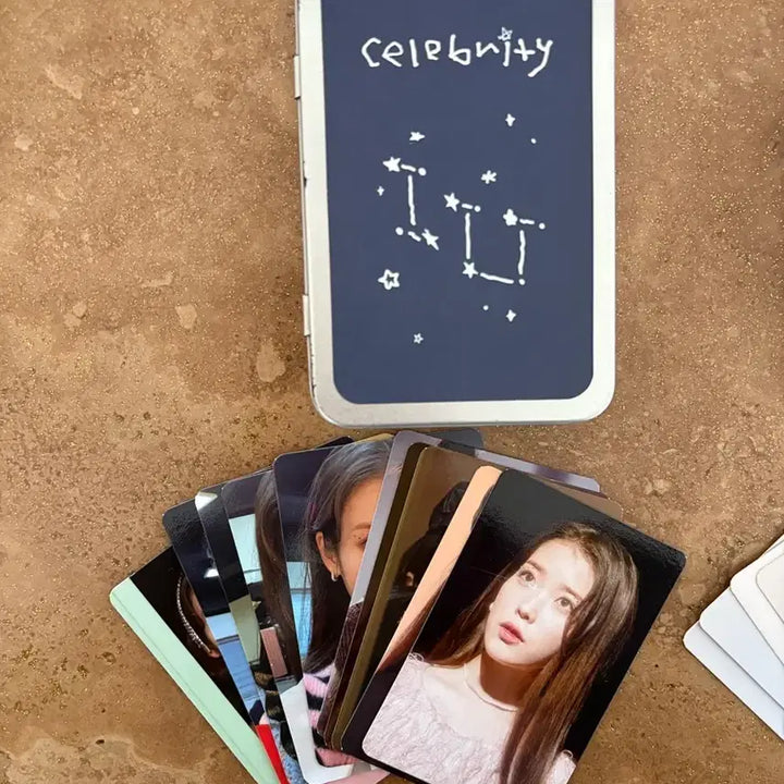 [BUNJANG] IU Celebrity Photocard Tin Case Set / 아이유 셀러브리티 포토카드 틴케이스 세트 판매합니다
