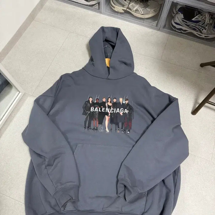 [BUNJANG] Balenciaga Real Model Hoodie Blue / XS 발렌시아가 리얼모델 후드티 블루