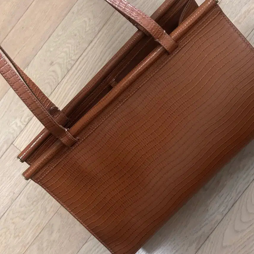 [SOLD OUT] 투티에 파라렐백 브라운