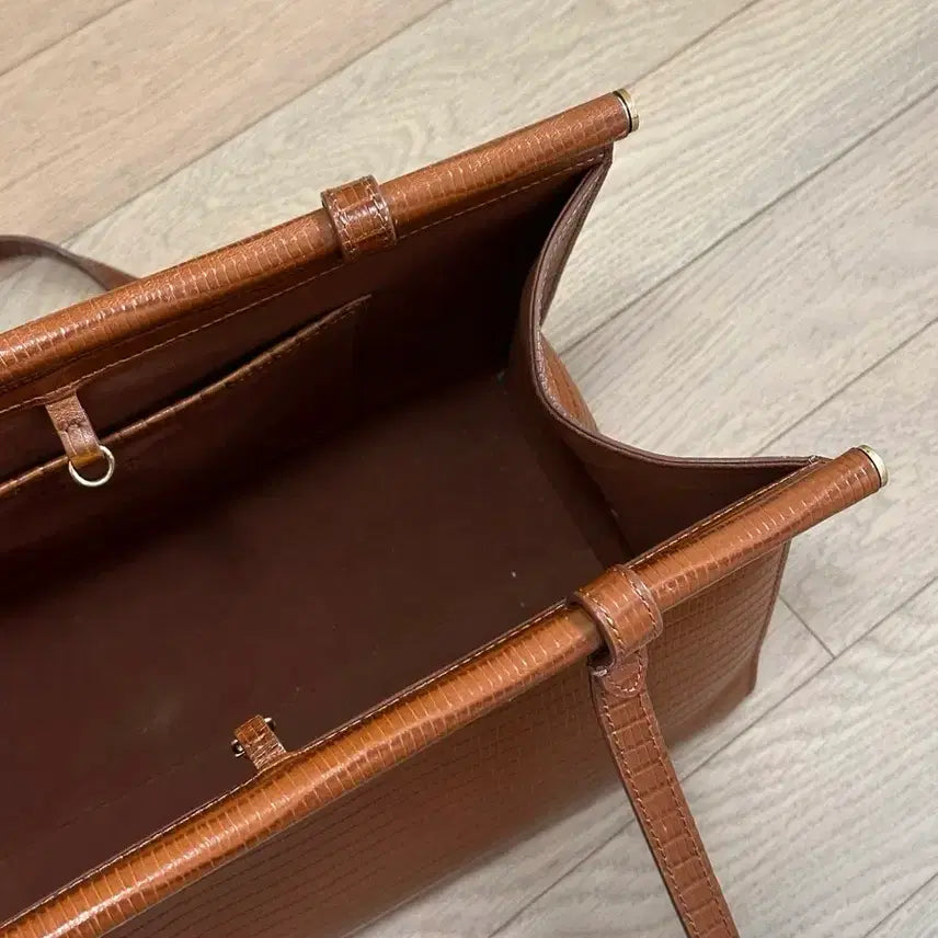 [SOLD OUT] 투티에 파라렐백 브라운
