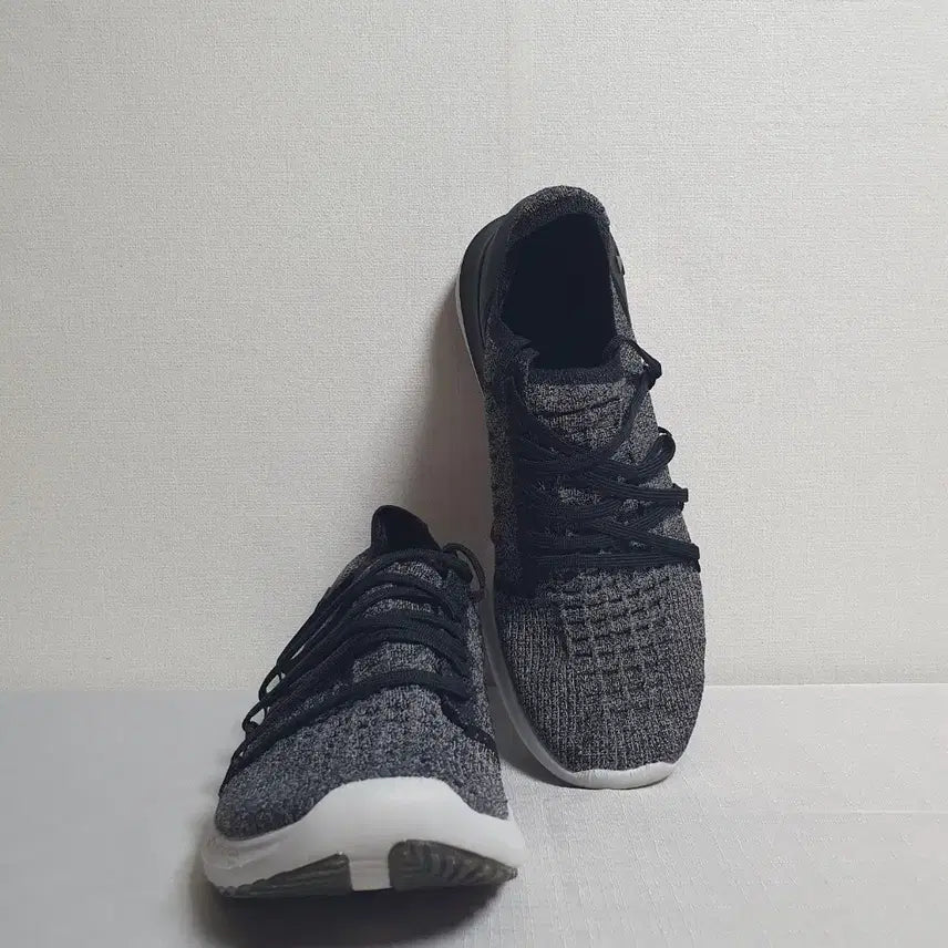 [BUNJANG] Under Armour Slingshot 2 Knit Sneakers - Gray / 270mm 언더아머 UA 슬링샷2 니트 운동화 그레이