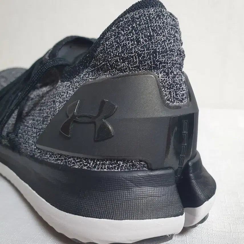 [BUNJANG] Under Armour Slingshot 2 Knit Sneakers - Gray / 270mm 언더아머 UA 슬링샷2 니트 운동화 그레이