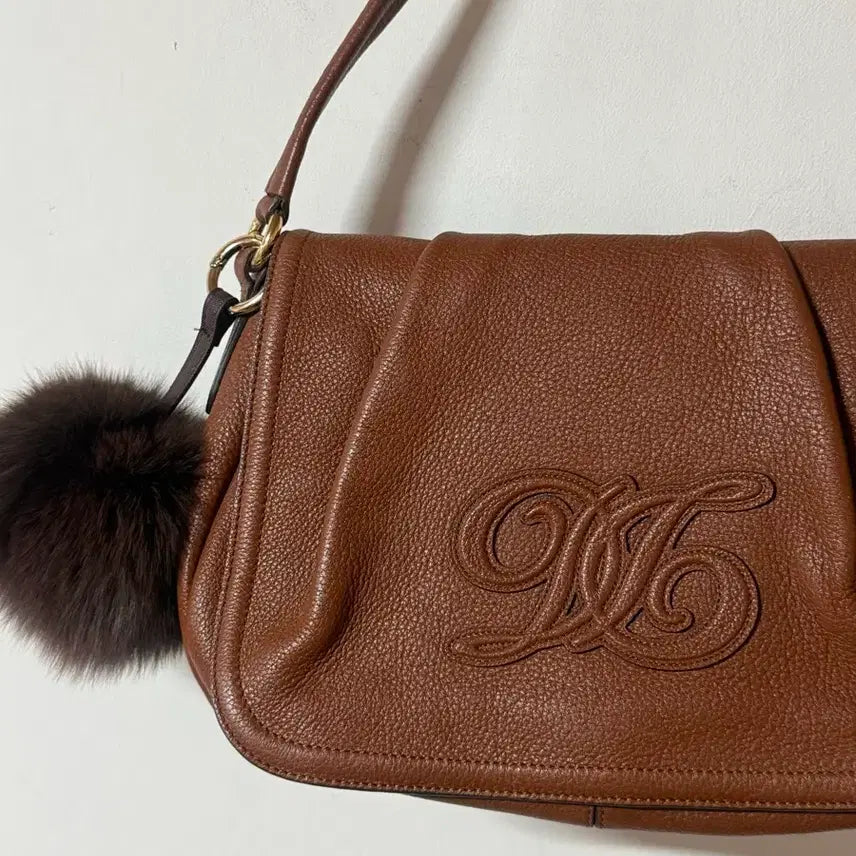 [SOLD OUT] 정품 닥스 DAKS 브라운 엠보 레더 모노그램 숄더백 퍼참