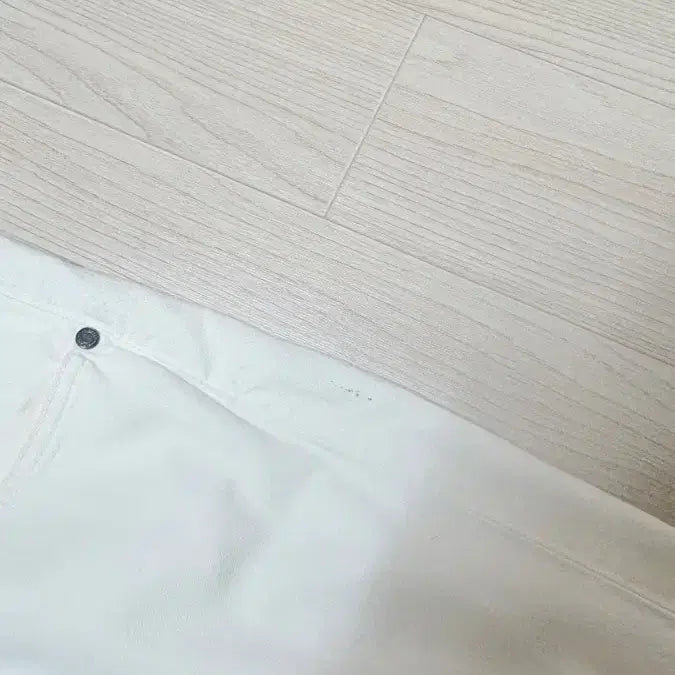 [SOLD OUT] 스톤아일랜드 면바지 희귀템