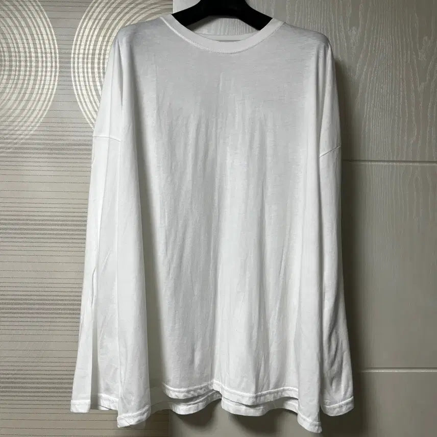 [BUNJANG] White Long Sleeve T-shirt - Free Size / 화이트 긴팔 티셔츠 Free 사이즈 새상품