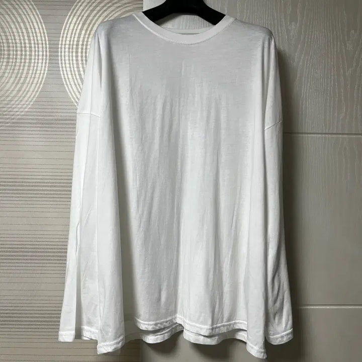 [BUNJANG] White Long Sleeve T-shirt - Free Size / 화이트 긴팔 티셔츠 Free 사이즈 새상품
