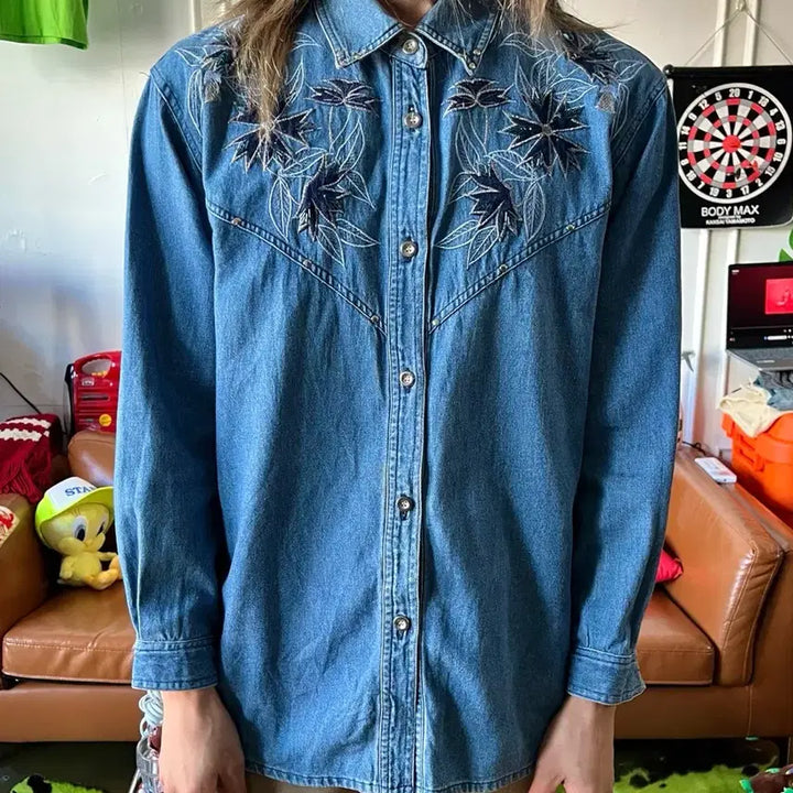 [BUNJANG] M-Salir Vintage Floral Embroidered Denim Shirt / M-Salir 일본 빈티지 플라워 자수 비즈 트리밍 웨스턴 데님 셔츠