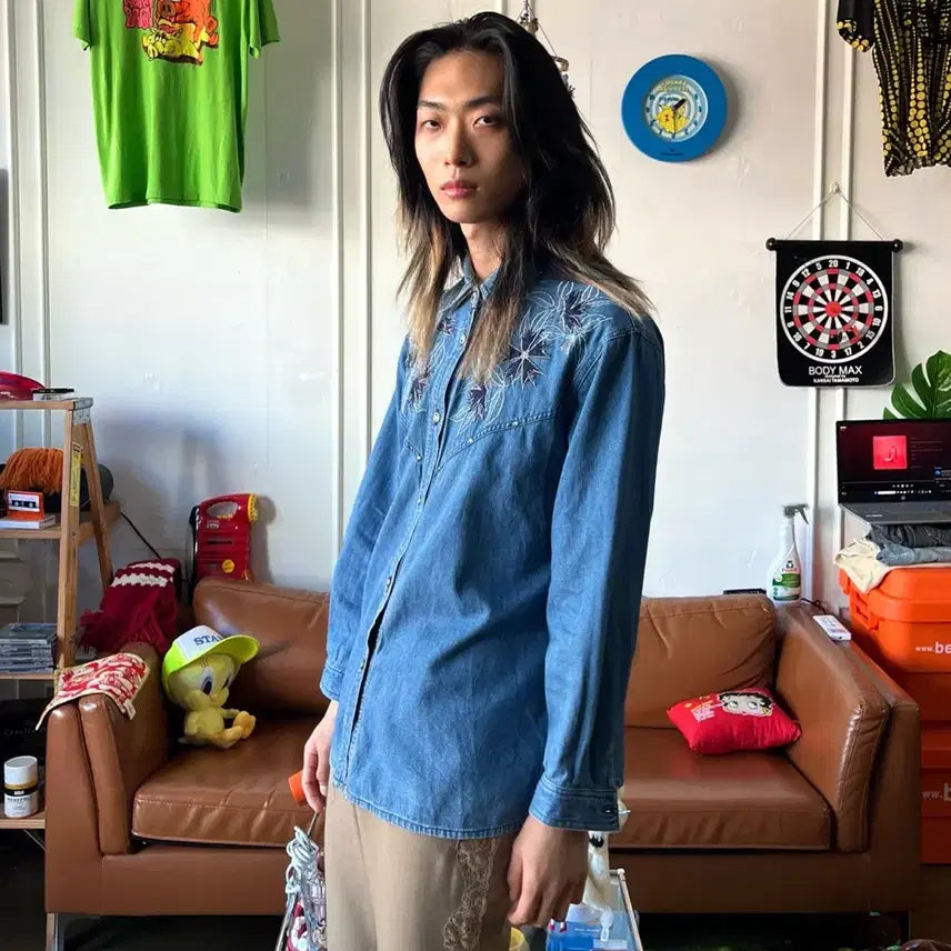 [BUNJANG] M-Salir Vintage Floral Embroidered Denim Shirt / M-Salir 일본 빈티지 플라워 자수 비즈 트리밍 웨스턴 데님 셔츠