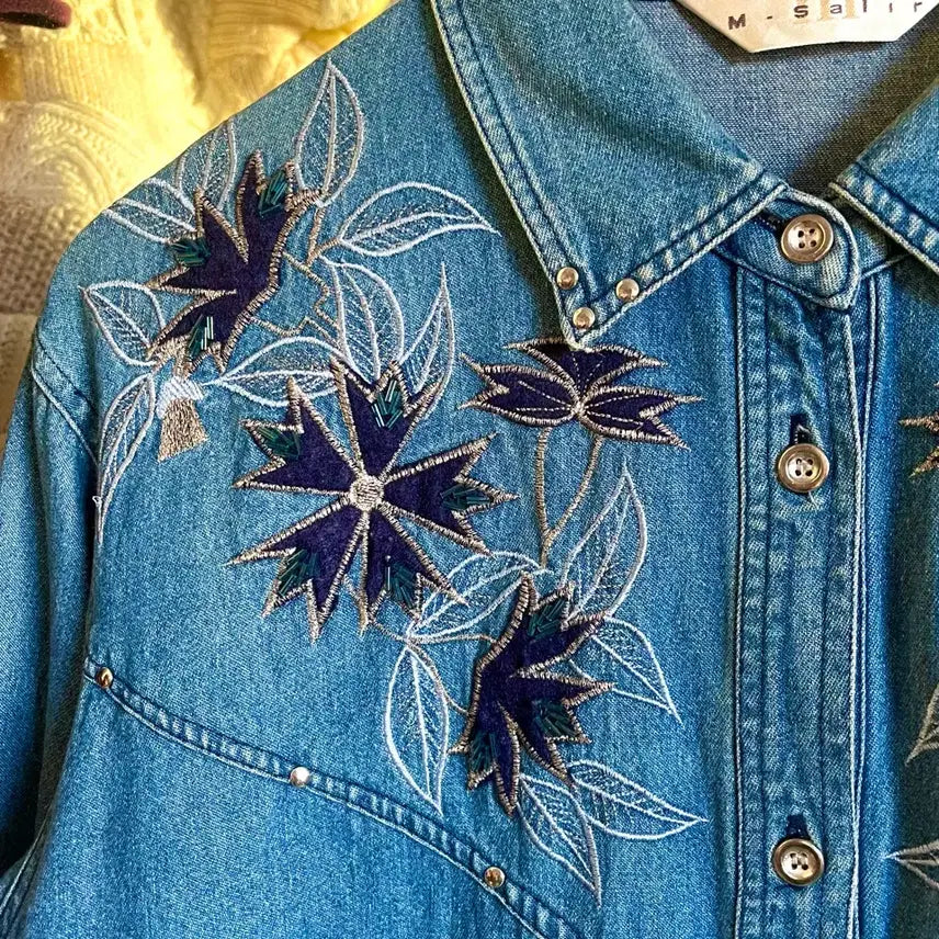 [BUNJANG] M-Salir Vintage Floral Embroidered Denim Shirt / M-Salir 일본 빈티지 플라워 자수 비즈 트리밍 웨스턴 데님 셔츠