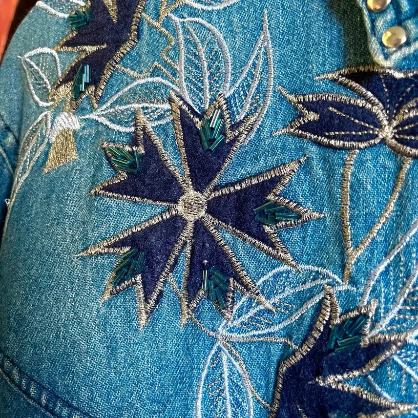 [BUNJANG] M-Salir Vintage Floral Embroidered Denim Shirt / M-Salir 일본 빈티지 플라워 자수 비즈 트리밍 웨스턴 데님 셔츠