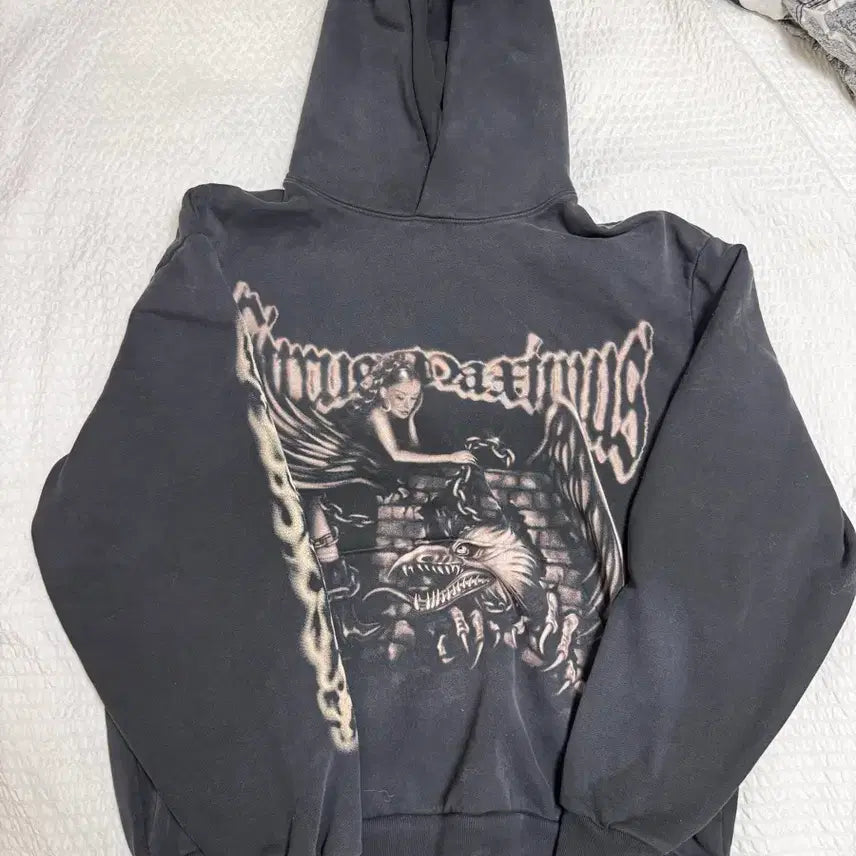 [BUNJANG] Travis Scott Spray Hoodie Black / L 트래비스 스캇 스프레이 후드 블랙