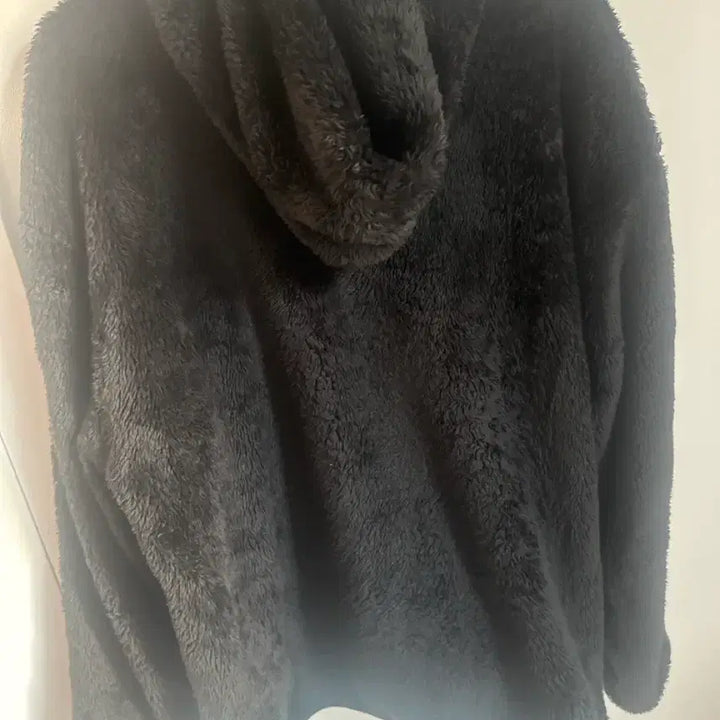 [BUNJANG] Black Fur Hooded Zip-up Jacket / 퍼 후드집업