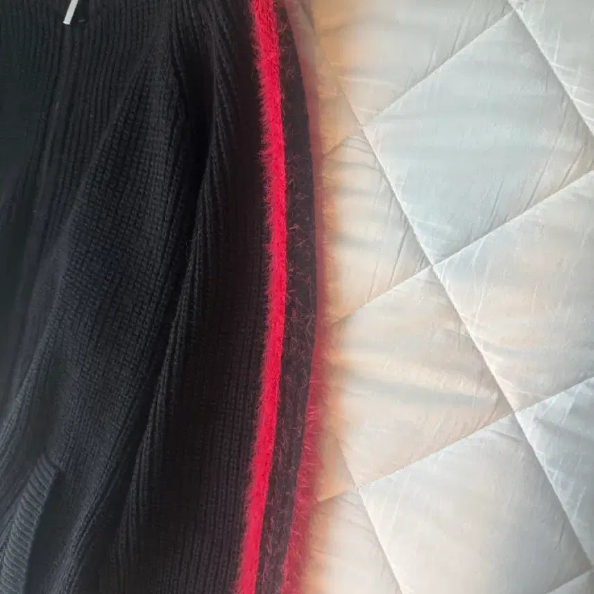 [BUNJANG] Black Knit Cardigan / 블랙 니트 가디건