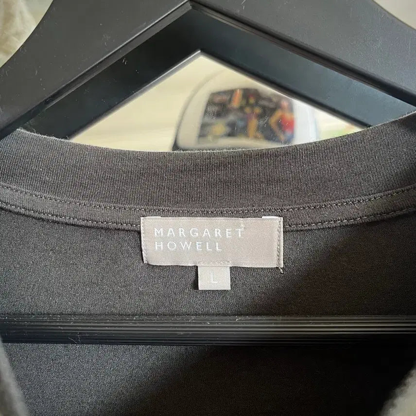 [SOLD OUT] 마가렛 호웰 오버사이즈 미니멀 카키 롱슬리브 긴팔 티셔츠
