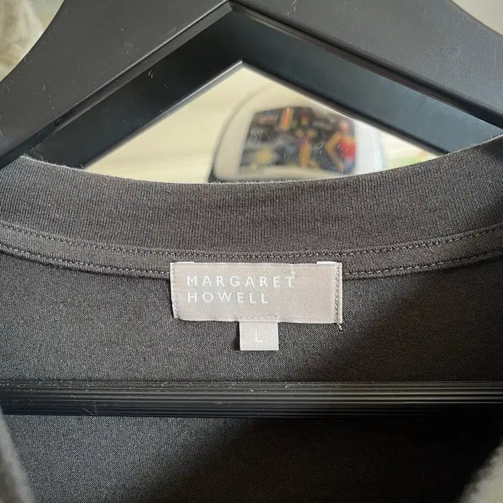 [SOLD OUT] 마가렛 호웰 오버사이즈 미니멀 카키 롱슬리브 긴팔 티셔츠