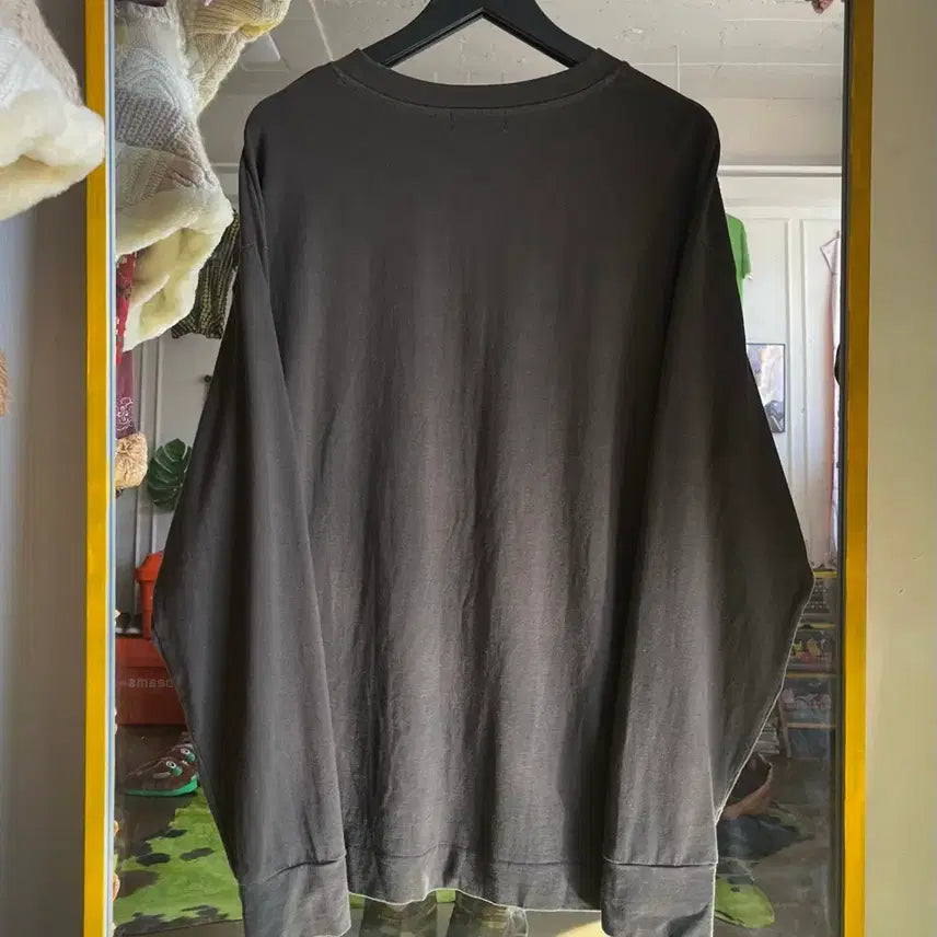 [SOLD OUT] 마가렛 호웰 오버사이즈 미니멀 카키 롱슬리브 긴팔 티셔츠