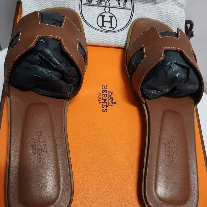 [BUNJANG] Hermès Oran Sandals Brown Size 36 / [정품] 에르메스 오란 샌들 슬리퍼 브라운 36 (여성용)