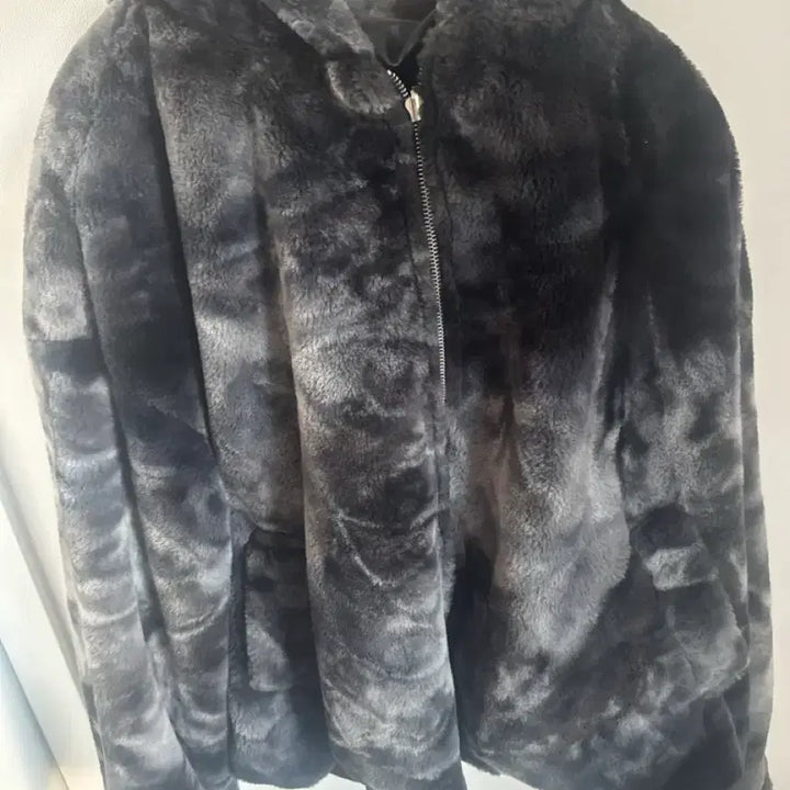 [BUNJANG] Gray Reversible Fur Hooded Zip-up Jacket / 그레이 퍼 후드 집업