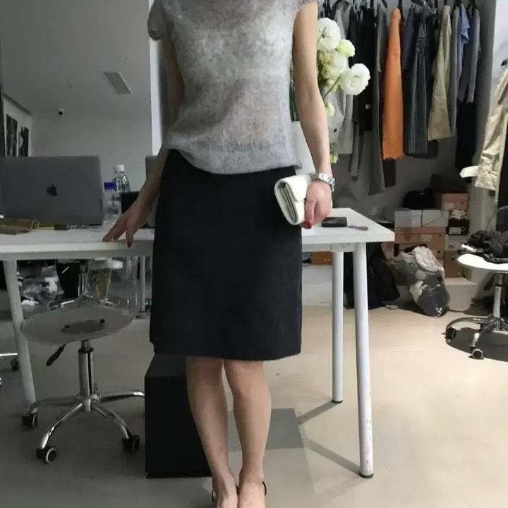 [BUNJANG] Wool Black H-line Midi Skirt / 모직 블랙 H라인 스커트