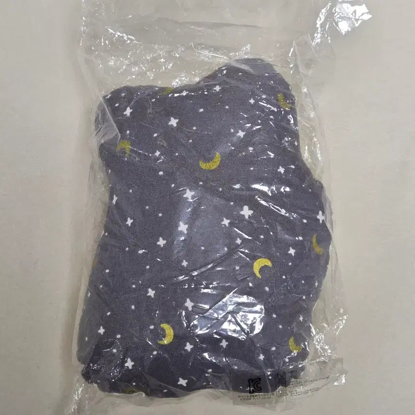 [BUNJANG] Akutagawa Ryunosuke Cushion / 아쿠타가와 류노스케 쿠션