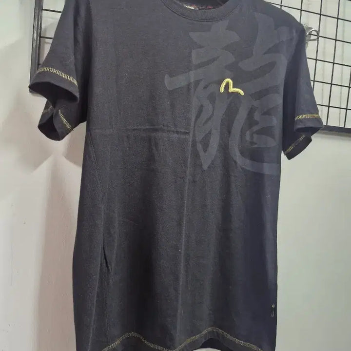[BUNJANG] EVISU Dragon Print Black T-shirt / 100L 에비수 블랙 용 프린팅 반팔 티셔츠