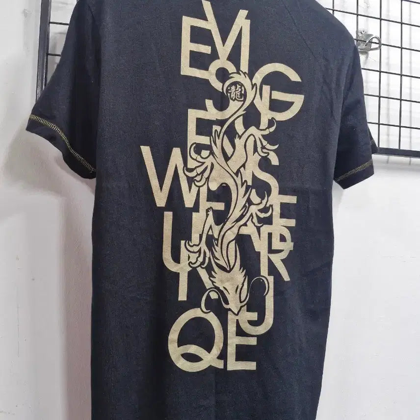 [BUNJANG] EVISU Dragon Print Black T-shirt / 100L 에비수 블랙 용 프린팅 반팔 티셔츠