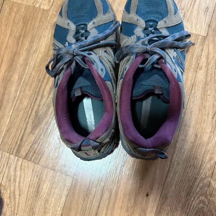 [BUNJANG] New Balance ML610T 275 Sneakers / 뉴발란스ML610T 275