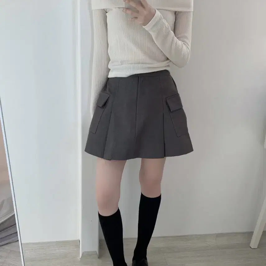 [BUNJANG] Ablie Ribbon Tie Off-Shoulder Top / 에이블리 리본 끈 오프숄더 아이보리 색상