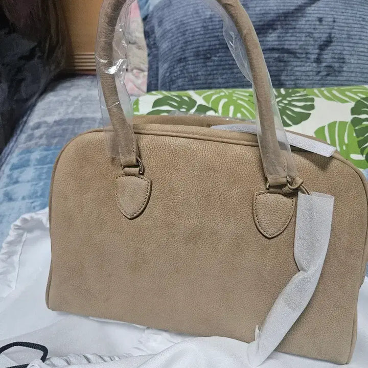 [BUNJANG] Joy Gryson Tote Bag / 조이그라이슨 토드백 참 서비스로 드림