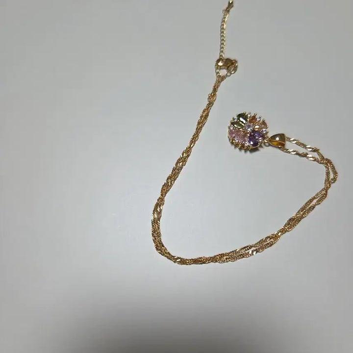 [SOLD OUT] 골드 플라워 큐빅 목걸이