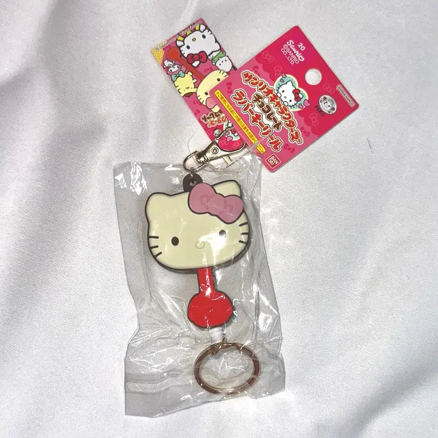 [SOLD OUT] 산리오 헬로키티 초콜릿 마스코트 후지야 릴패스 홀더 미개봉