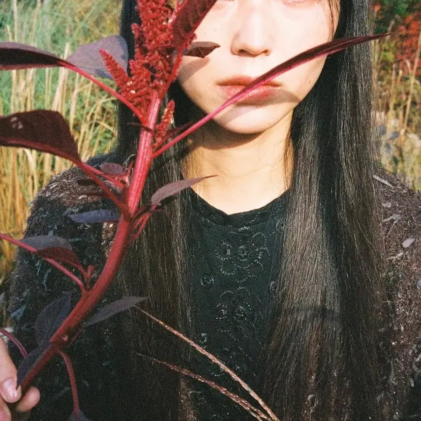[BUNJANG] TEAK Flower Embroidery Jersey Sleeve M / TEAK FLOWER EMBROIDERY JERSEY SLEEVE