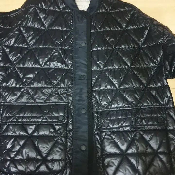 [BUNJANG] Lost In Me Quilted Padded Jacket (Glossy Black, FF Size) / 새옷급 여성 로스트인미 퀄팅 패딩 FF사이즈 유광