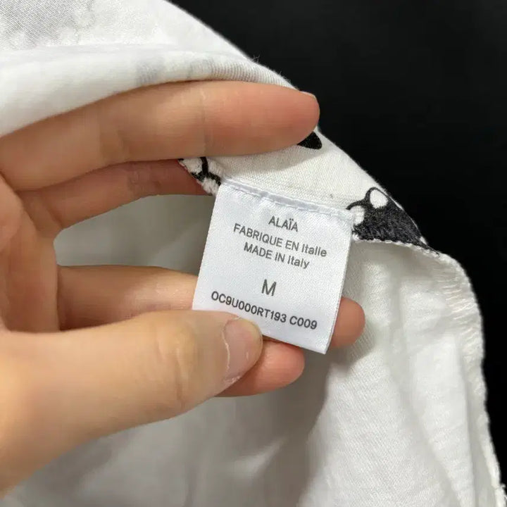 [BUNJANG] Alaia Flower Short Sleeve T-shirt / 알라이아 플라워 반팔티