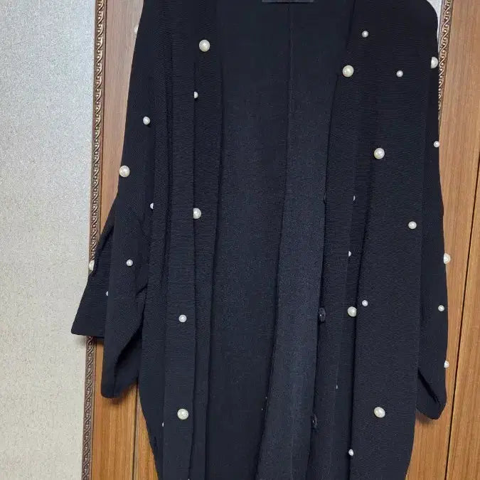 [BUNJANG] DEWL Pearl Detail Long Black Cardigan / 듀엘 DEWL 진주 롱 블랙 가디건 FREE