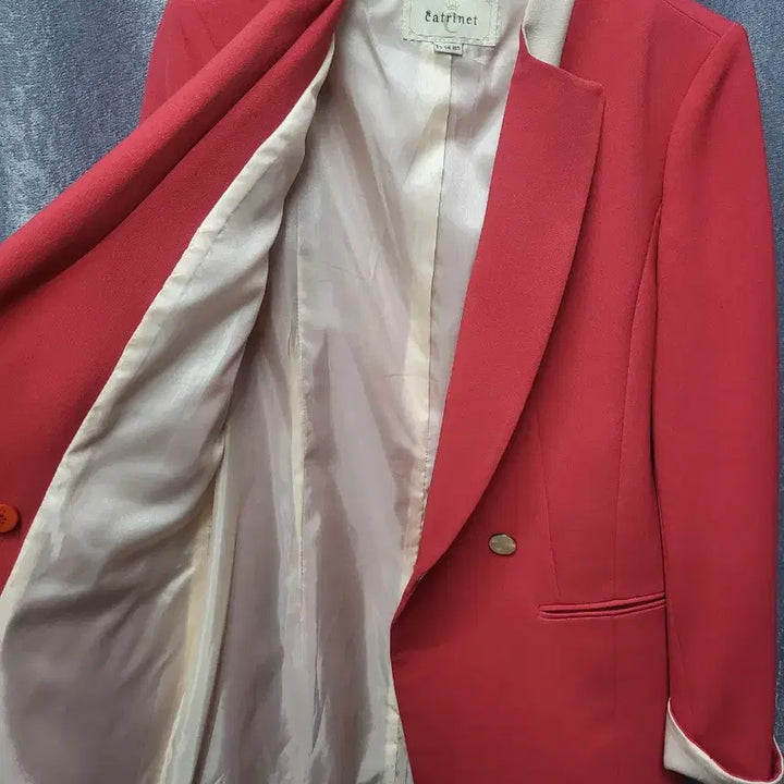 [BUNJANG] Tatrinet Red Contrast Double Button Long Jacket / tatrinet 레드 배색 더블 버튼 롱자켓