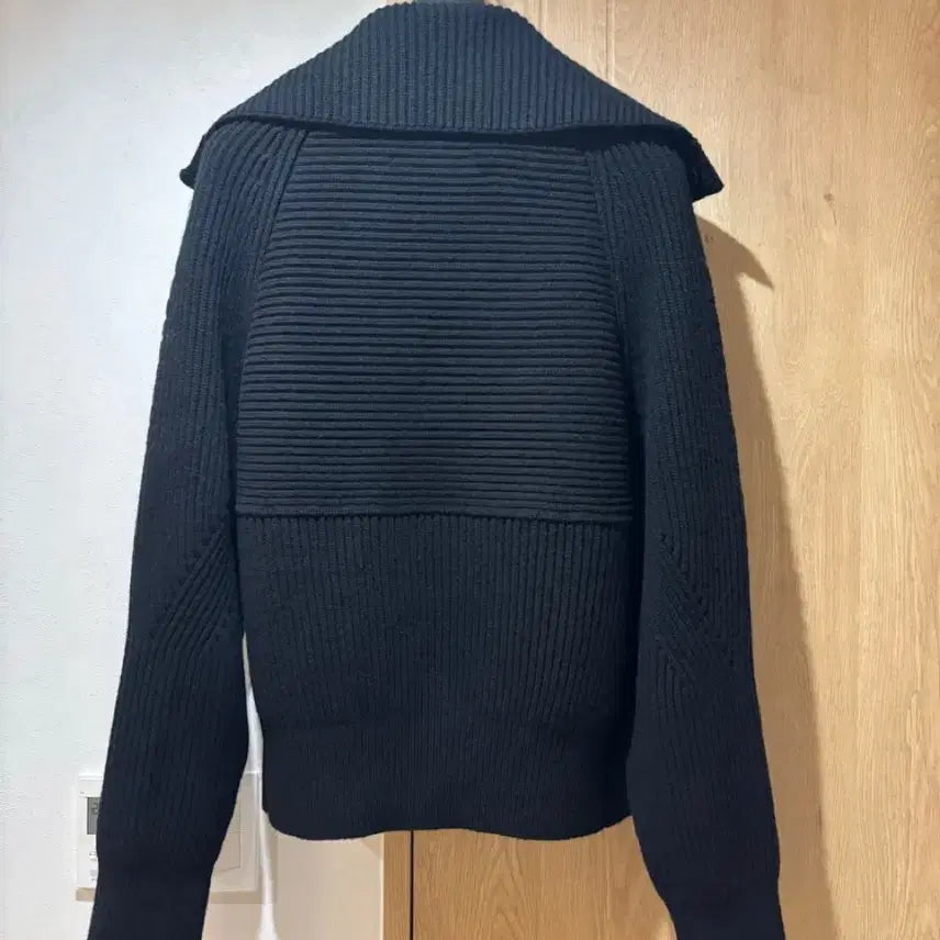 [BUNJANG] Recto Oversized Cropped Cardigan / 렉토 오버 립 가디건