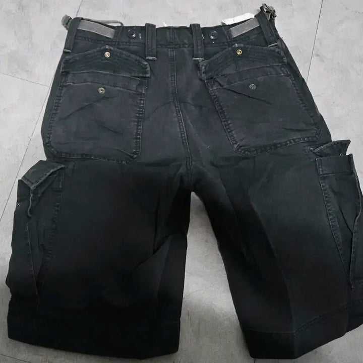[SOLD OUT] 갭 카고 반바지30