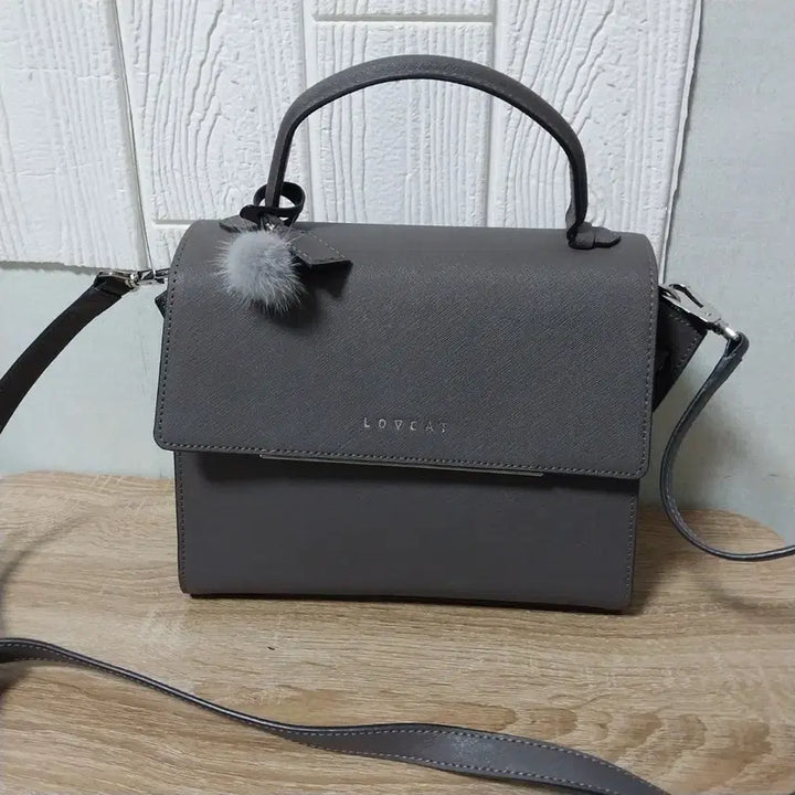 [BUNJANG] Lovecat Tote &amp; Cross Bag (New) / 러브캣 토트 &amp;크로스백 (새가방)
