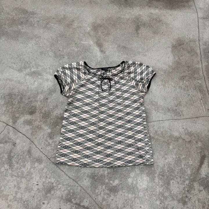 [SOLD OUT] 버버리 노바체크 오프숄더 반팔