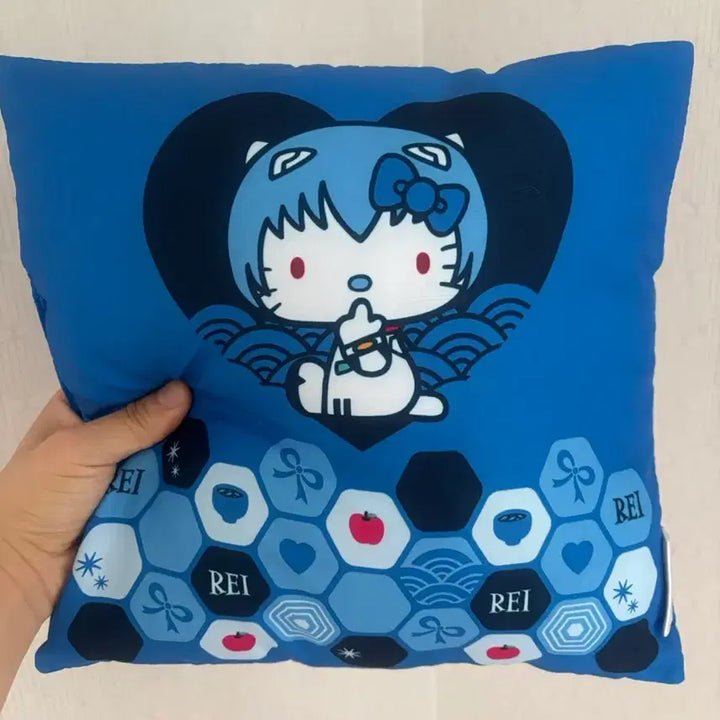 [BUNJANG] Evangelion Rei Ayanami x Hello Kitty Cushion / 키티 레이 에반게리온 쿠션