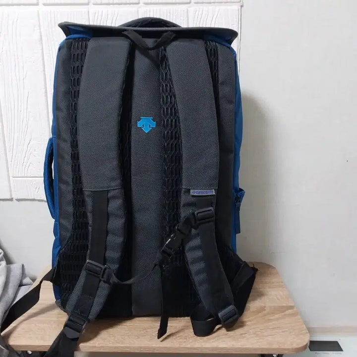 [BUNJANG] Descente Athletic Backpack Black / 데상트 애슬레틱 백팩 블랙