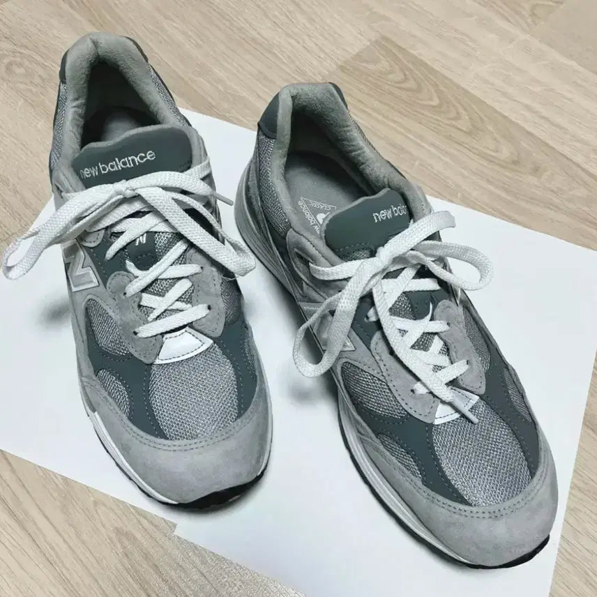 [BUNJANG] New Balance 992 Made in USA Gray Sneakers / 뉴발란스 992 메이드 인 USA 그레이 M992GR
