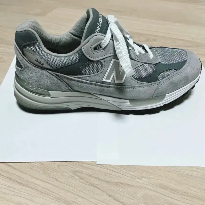 [BUNJANG] New Balance 992 Made in USA Gray Sneakers / 뉴발란스 992 메이드 인 USA 그레이 M992GR