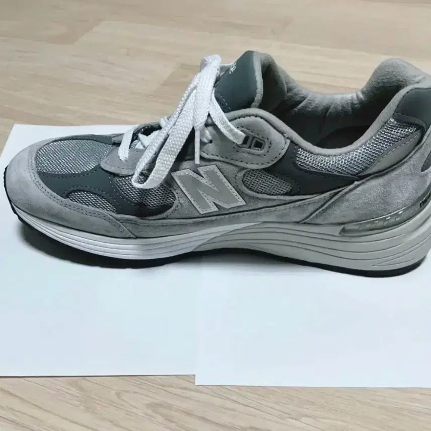 [BUNJANG] New Balance 992 Made in USA Gray Sneakers / 뉴발란스 992 메이드 인 USA 그레이 M992GR