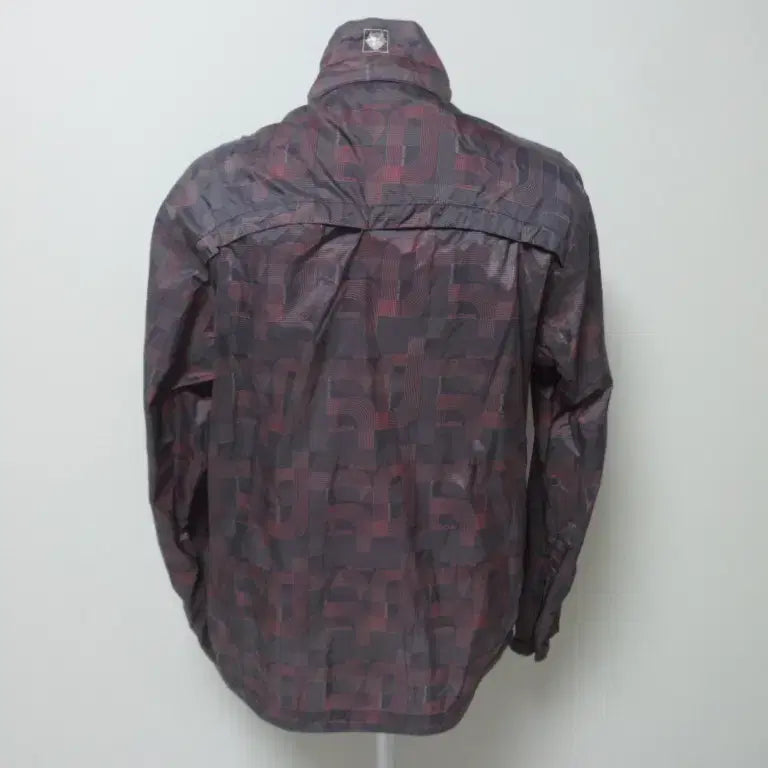 [SOLD OUT] (무료배송)블랙야크/정품/남성/춘추/일상복/등산 바람막이/100/최상급