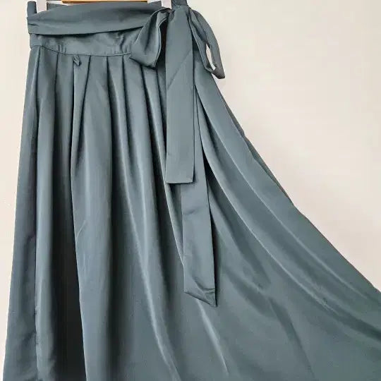 [BUNJANG] ChicLine Wrap Skirt / 시크라인 랩 스커트