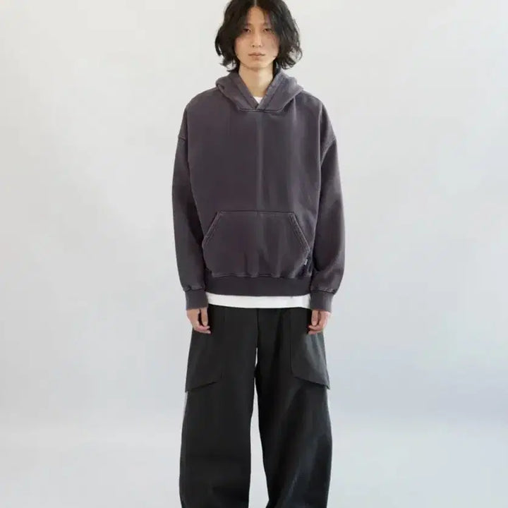 [SOLD OUT] 2 해칭룸 다트 팬츠 차콜